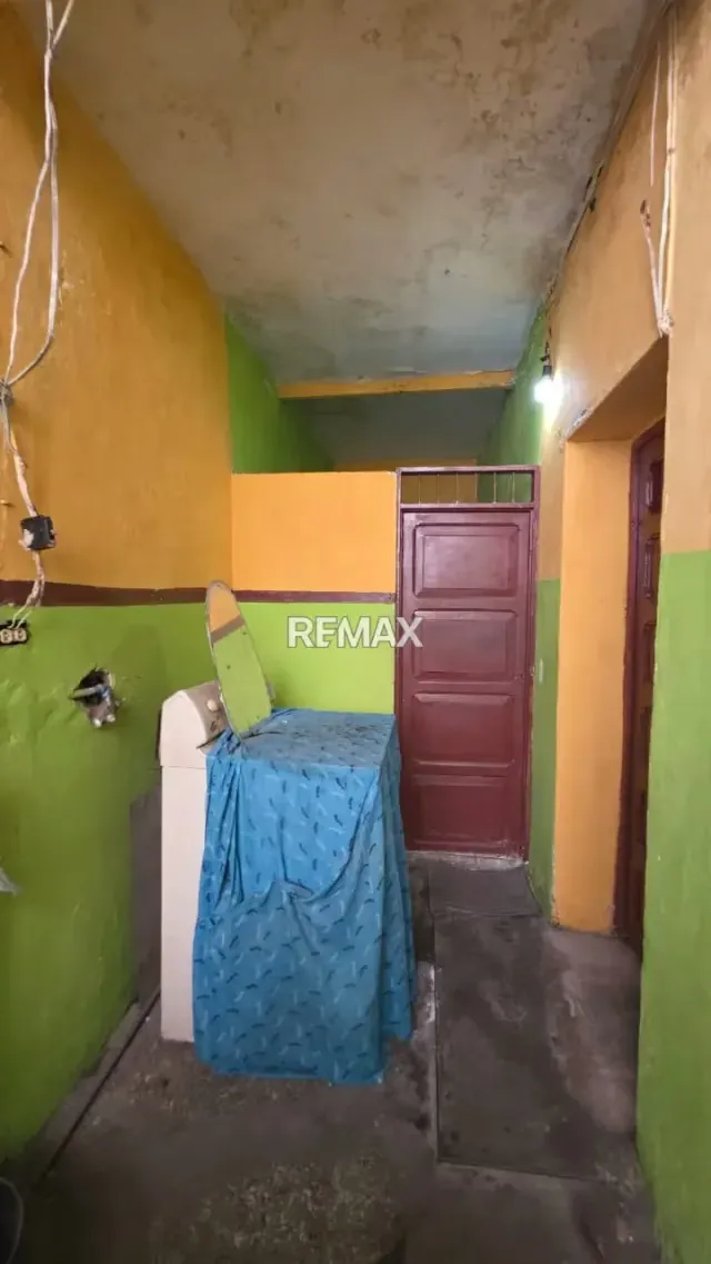 En Venta Casa doble uso (comercial y residencial) en la Prolongación de la 5ta Avenida - 7