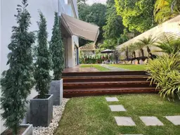 View 16