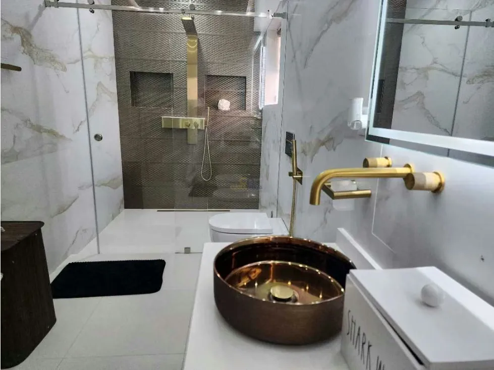 Se vende casa amoblada y equipada Caurimare 700m2 - 32