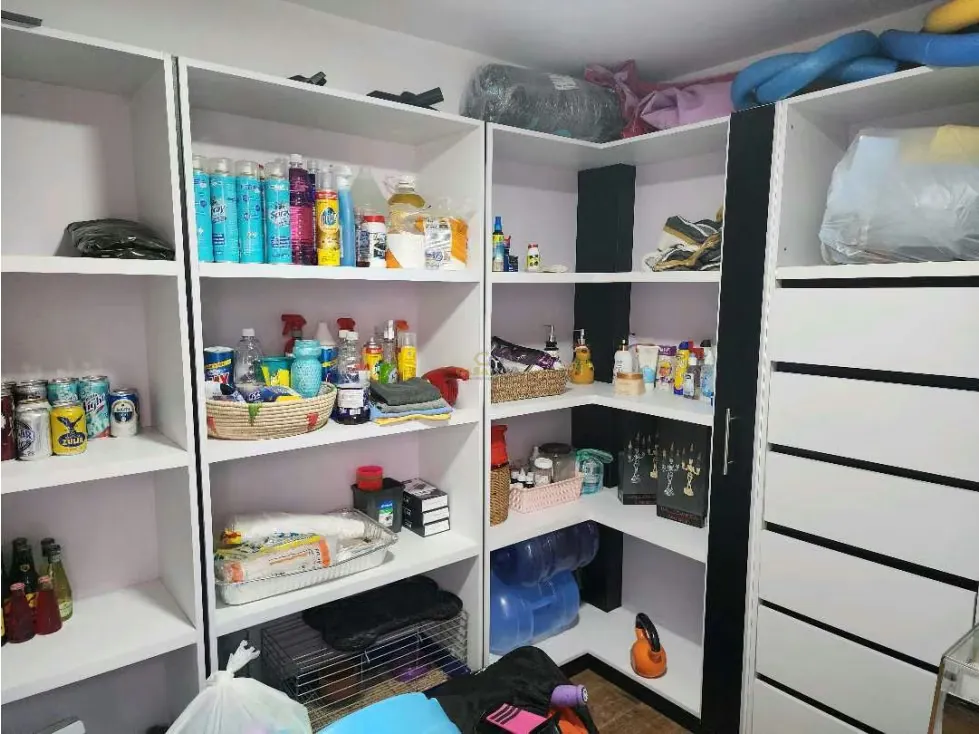 Se vende casa amoblada y equipada Caurimare 700m2 - 45