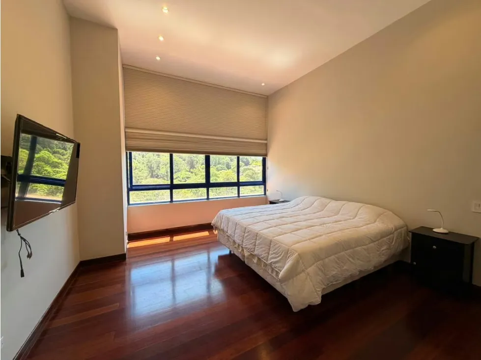 Se alquila Apto 380m² 4h+s/4.5b+s/5p La Lagunita - 10