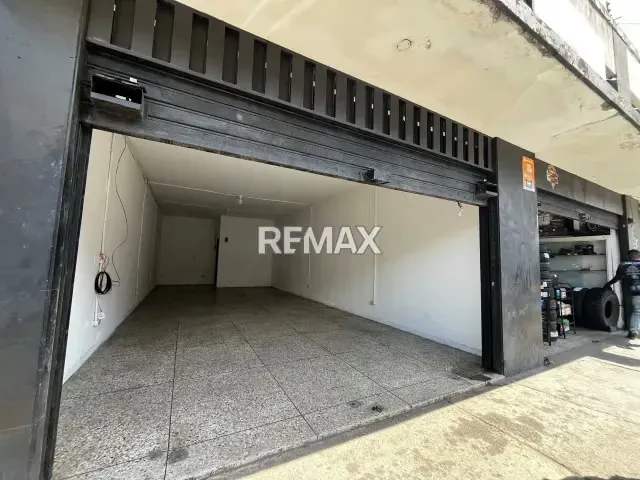En alquiler local comercial en la carrera 25! - 2