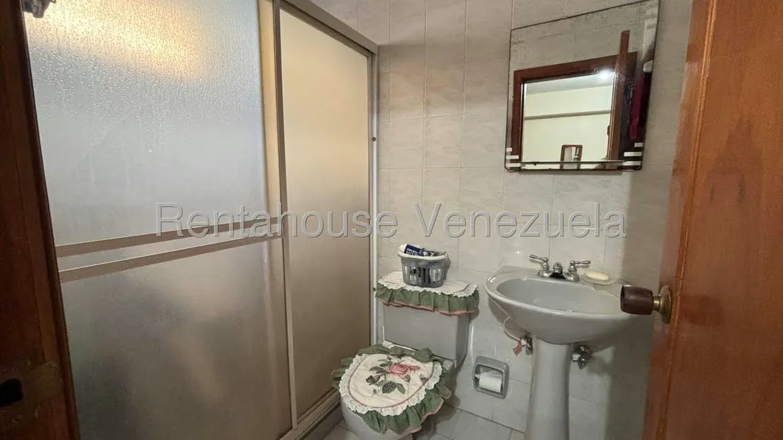 Apartamento (1 Nivel) en Venta en El Bosque, Carabobo - 16