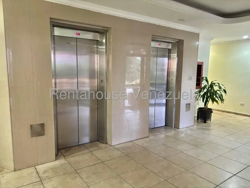 Apartamento (1 Nivel) en Venta en El Bosque, Carabobo - 19