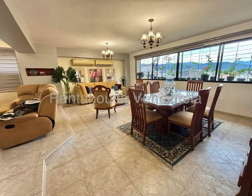 Apartamento (1 Nivel) en Venta en El Bosque, Carabobo - 4