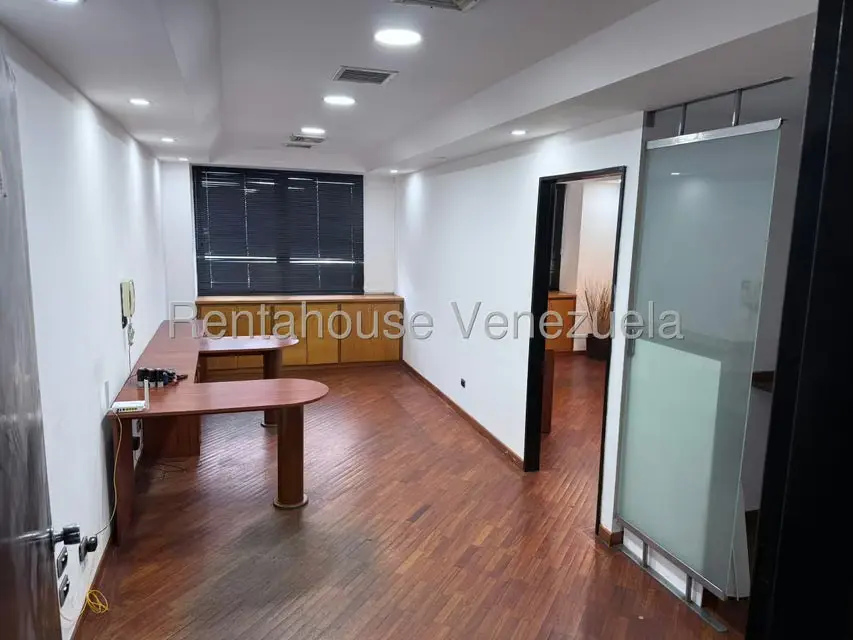 Comercial (Oficina) en Alquiler en Colinas de Bello Monte, Distrito Metropolitano - 7