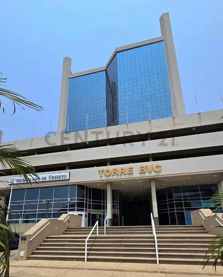 Oficina amoblada de 51m2 en Torre BVC Lechería: Operatividad Garantizada