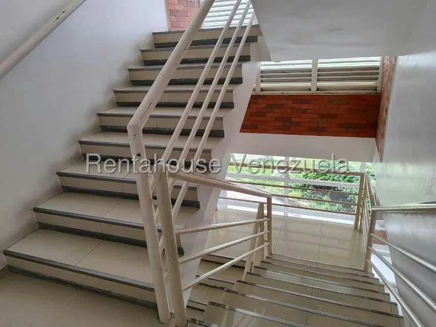 Apartamento (1 Nivel) en Venta en Llano Alto, Miranda - 2