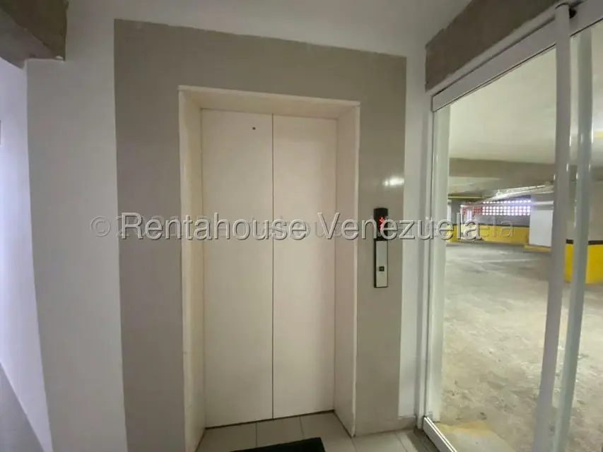 Apartamento (1 Nivel) en Venta en Llano Alto, Miranda - 31