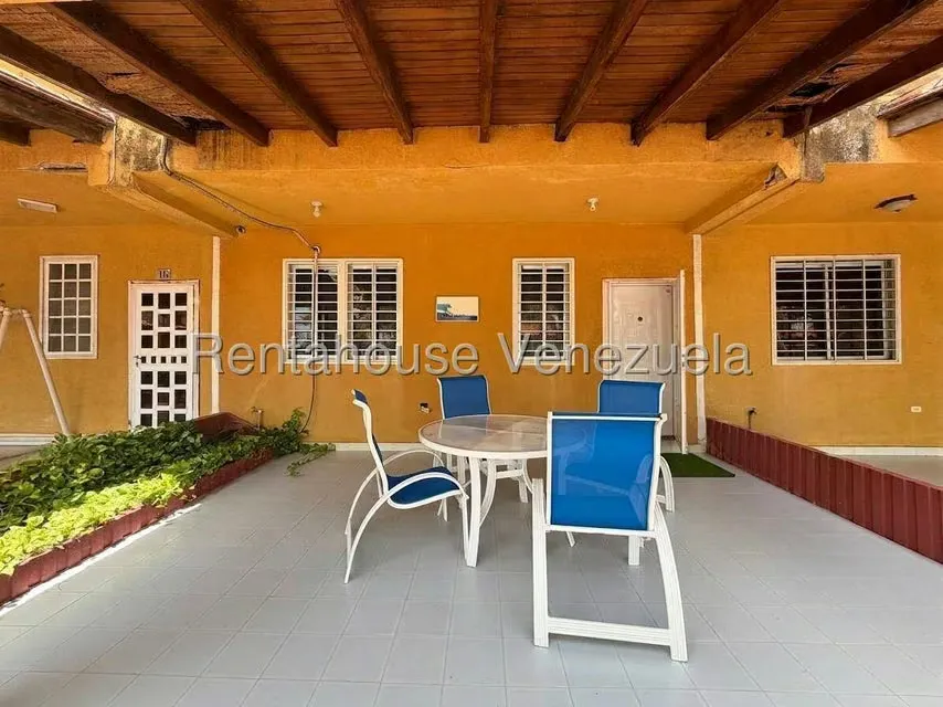 Apartamento (1 Nivel) en Venta en Tucacas, Falcon - 2