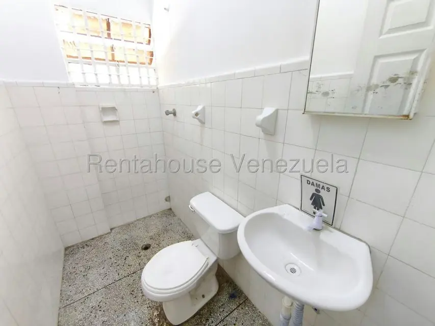 Local Comercial en Alquiler en Centro, Aragua - 11