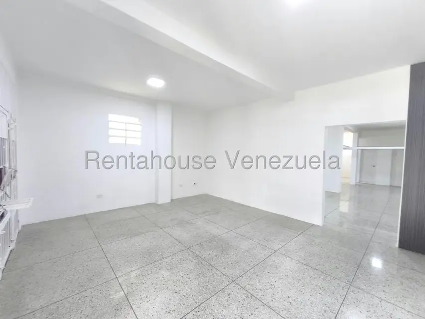 Local Comercial en Alquiler en Centro, Aragua - 8