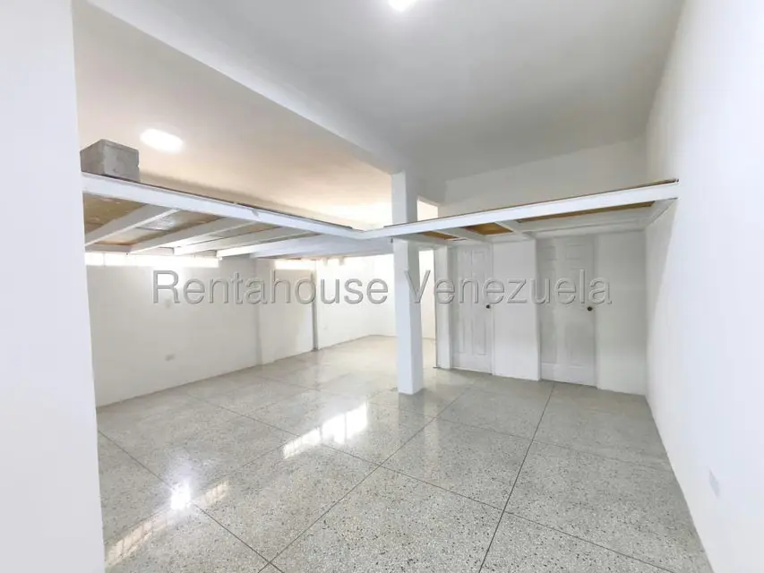 Local Comercial en Alquiler en Centro, Aragua - 9