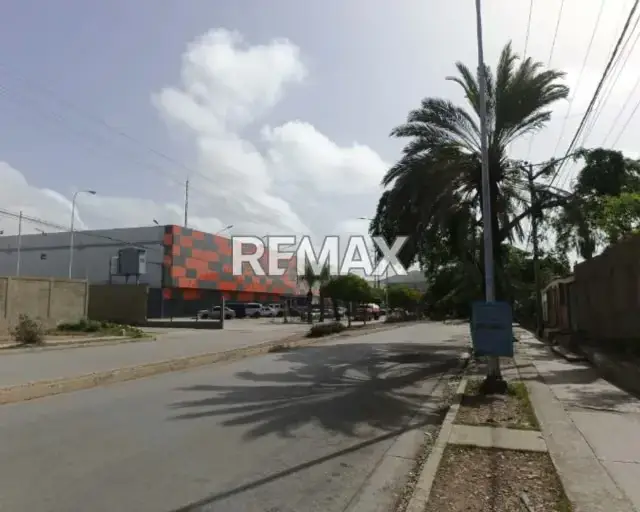 OPORTUNIDAD ÚNICA: TERRENO FRENTE AL SUPERMERCADO NOVA DE LA TERRANOVA