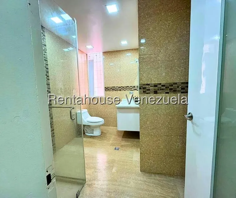 Apartamento (Duplex) en Alquiler en La Castellana, Distrito Metropolitano - 23