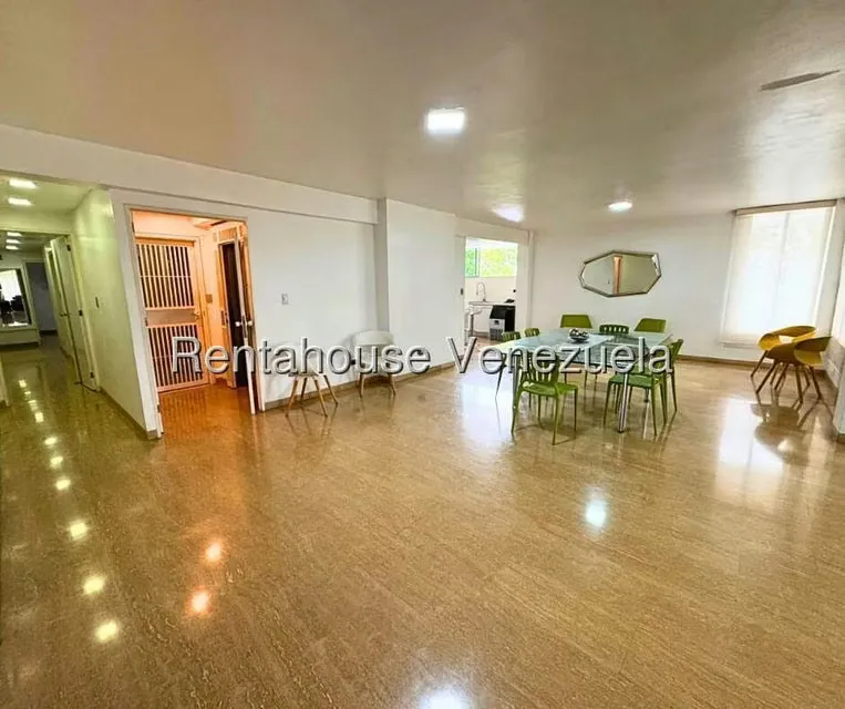 Apartamento (Duplex) en Alquiler en La Castellana, Distrito Metropolitano - 10