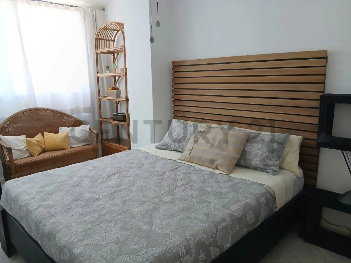 Townhouse Moderno Estilo Europeo en La Mira cerca de Playa El Agua (Oportunidad) - 18