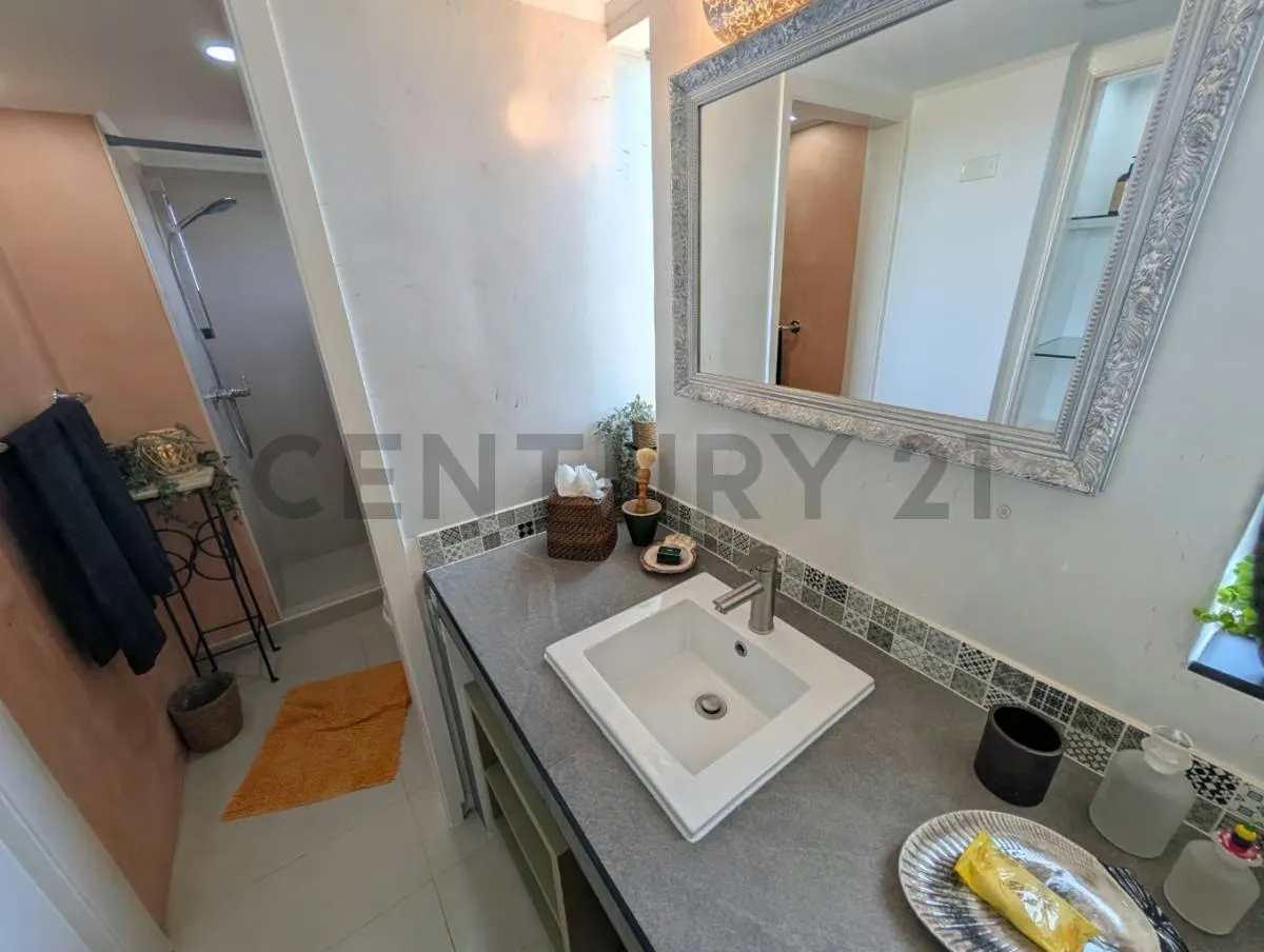 Townhouse Moderno Estilo Europeo en La Mira cerca de Playa El Agua (Oportunidad) - 28