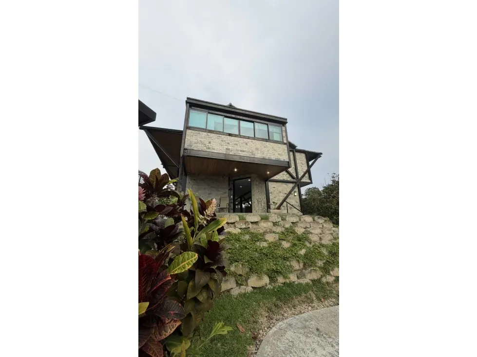 Casa en VENTA en La Escondida - 5