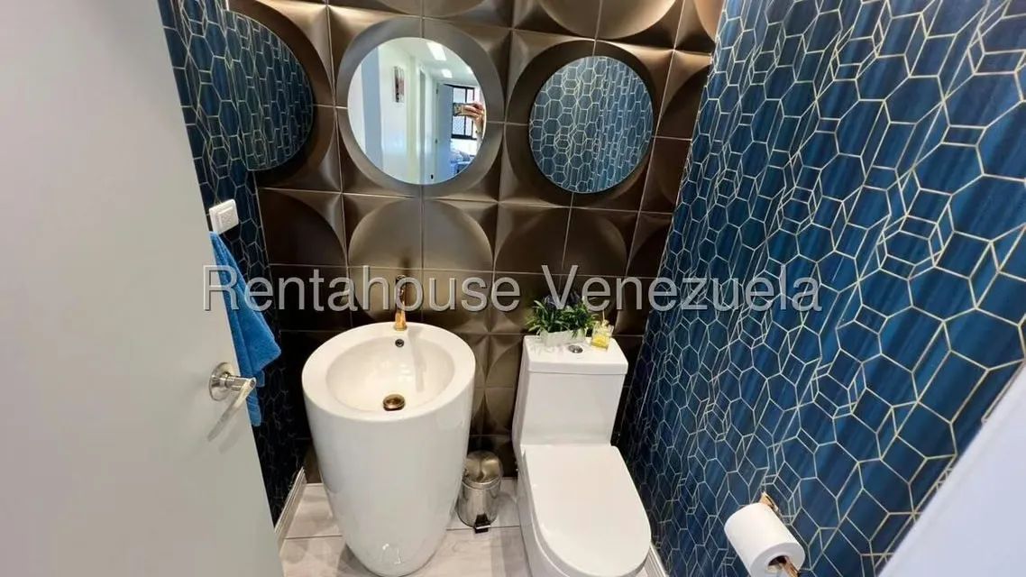 Apartamento (1 Nivel) en Venta en Campo Alegre, Distrito Metropolitano - 16