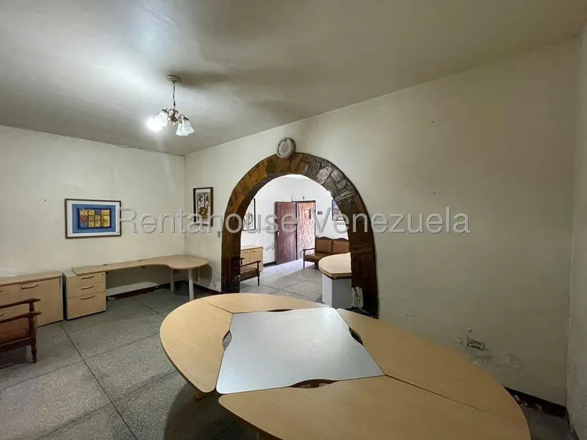 Casa (1 Nivel) en Alquiler en Avenida Sucre, Aragua - 13