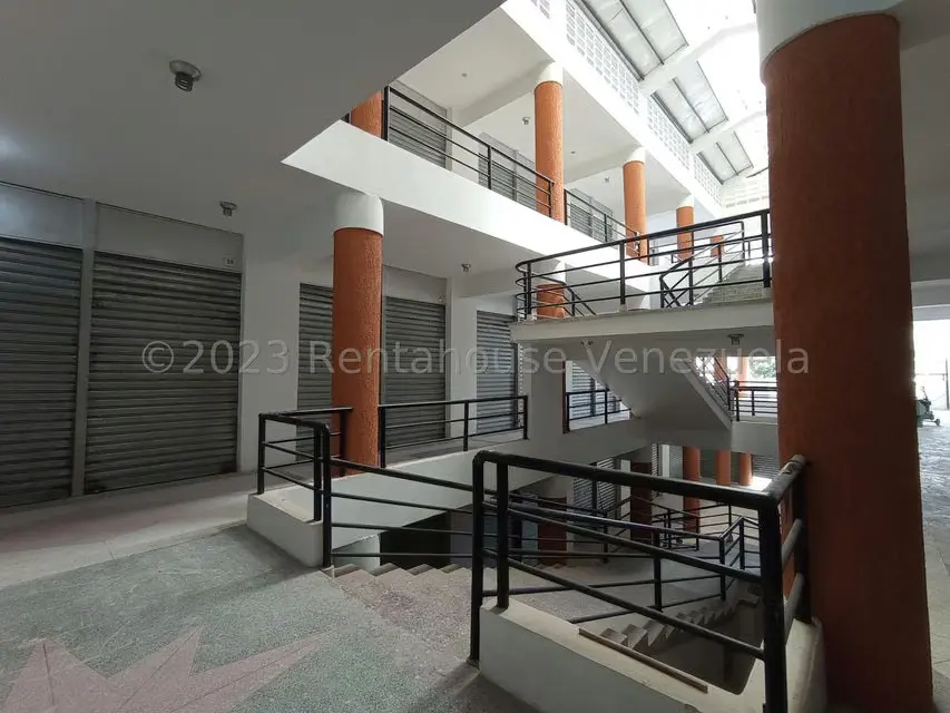 Local Comercial en Alquiler en Centro, Aragua - 11