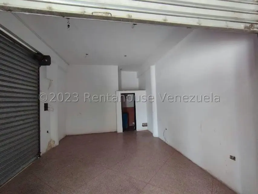Local Comercial en Alquiler en Centro, Aragua - 8