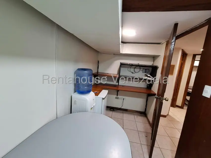 Oficina en Alquiler en Prados del Este, Distrito Metropolitano - 8