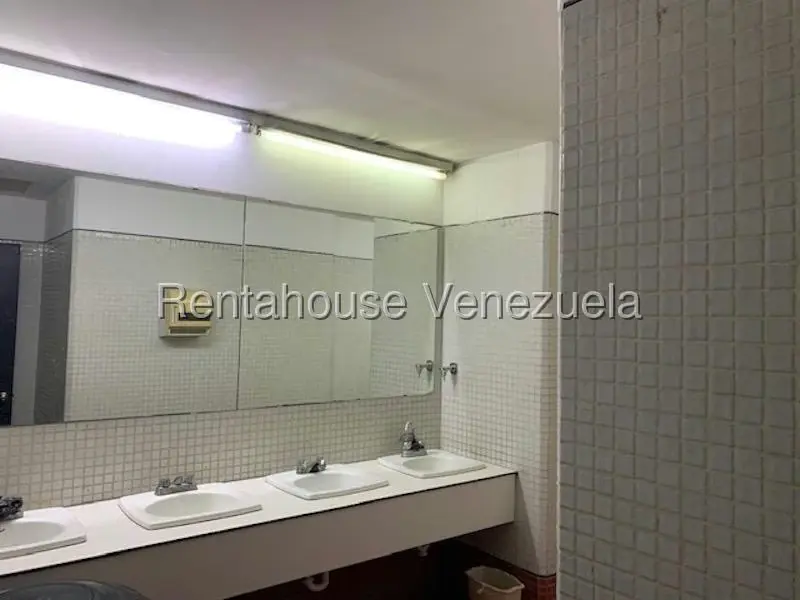 Oficina en Alquiler en Prados del Este, Distrito Metropolitano - 9