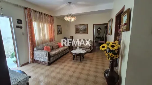 Venta Casa Multifamiliar de 2 niveles en el Km 12 - 4