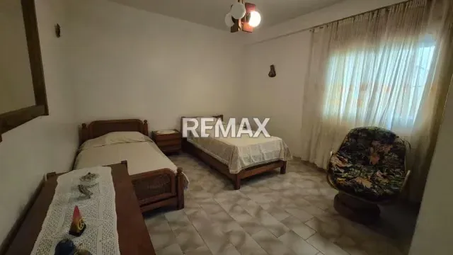 Venta Casa Multifamiliar de 2 niveles en el Km 12 - 5