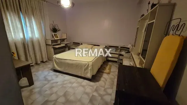 Venta Casa Multifamiliar de 2 niveles en el Km 12 - 6