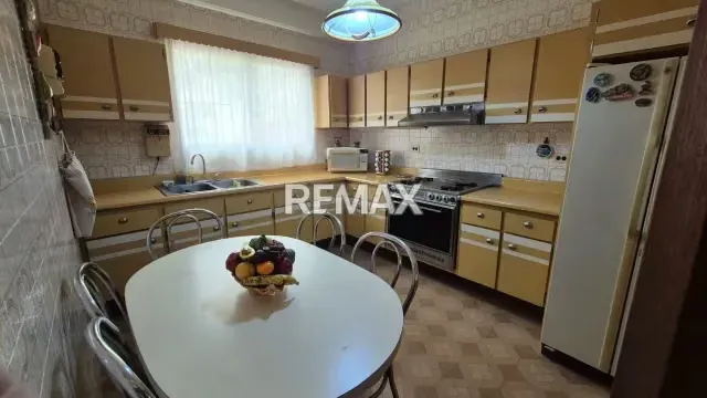 Venta Casa Multifamiliar de 2 niveles en el Km 12 - 9