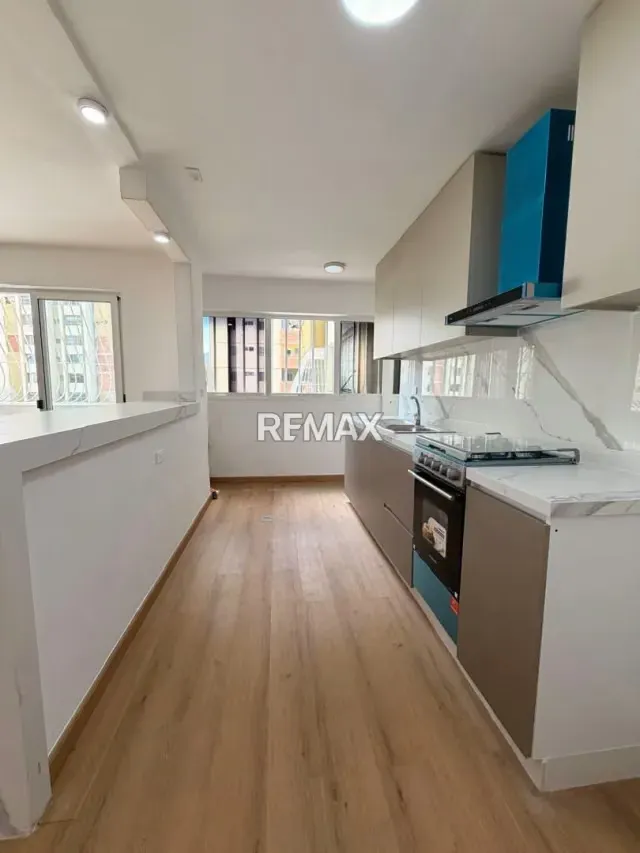 APARTAMENTO EN ALQUILER URB. ANDRES BELLO - 6