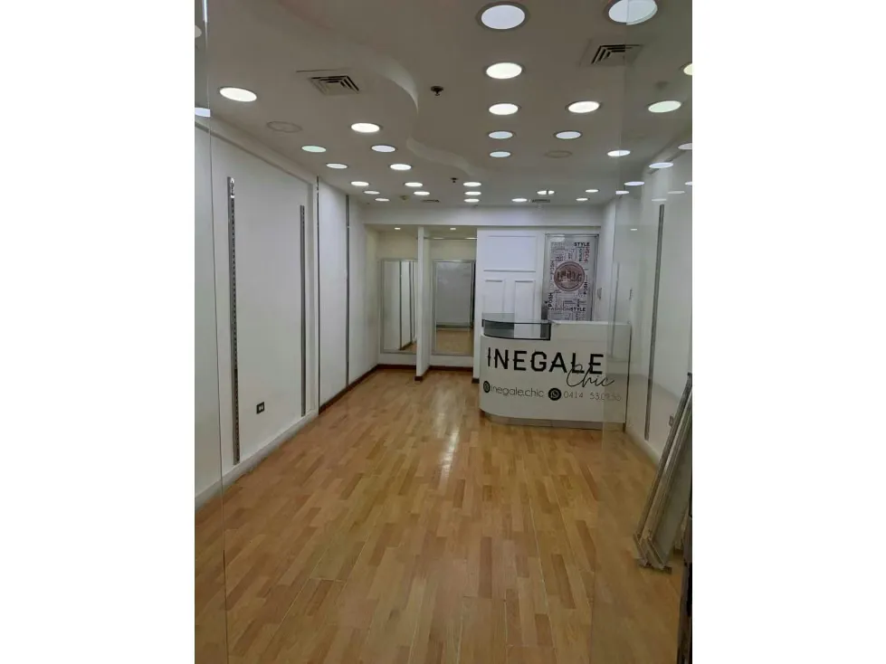 Local comercial en venta en Galerías Ávila 52C/26T - 2