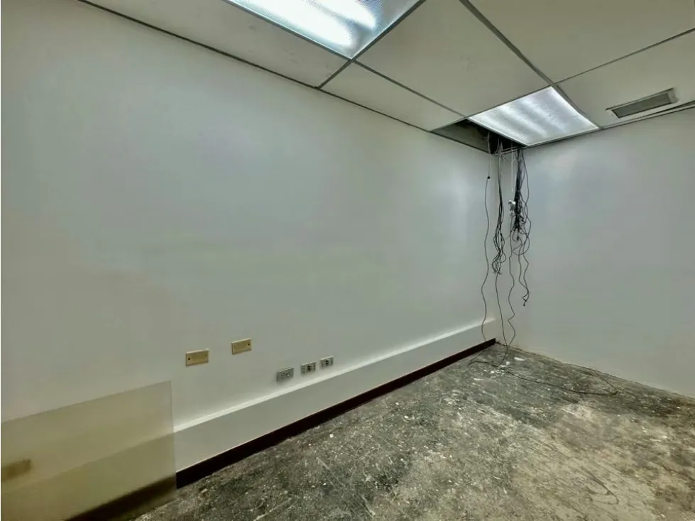 Se alquila oficina 220m2 2b/5p Las Mercedes - 14