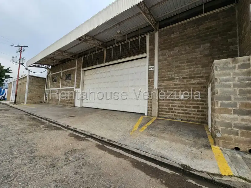 Comercial (Local Comercial) en Venta en San Joaquin de Turmero, Aragua