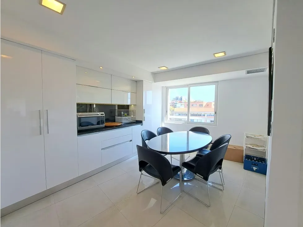 Vendo PH triplex c/terraza 615m2 Las Mercedes 1294 - 16