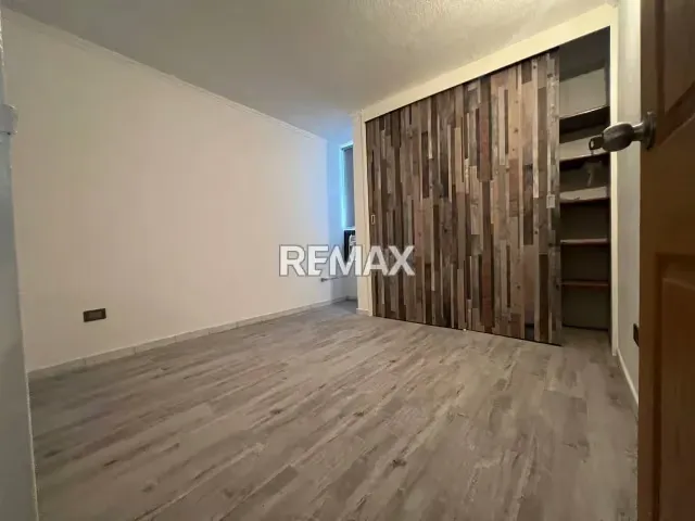 Apartamento en venta Urb. San Jacinto - 9