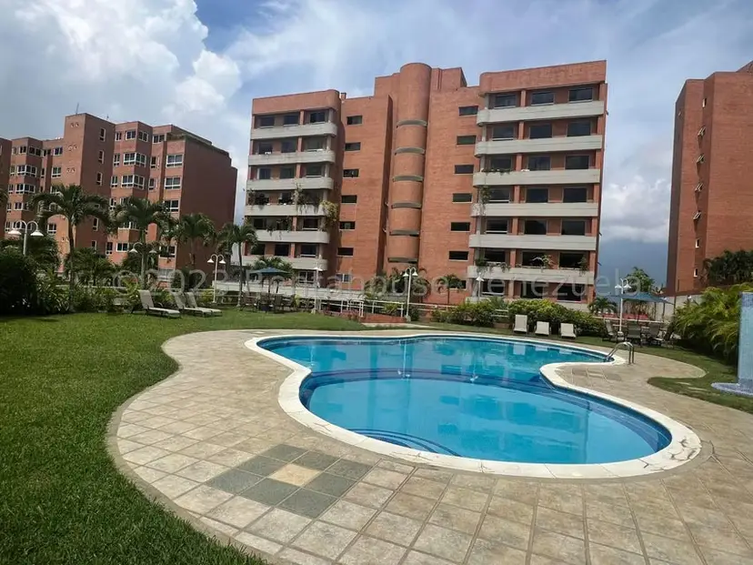 Apartamento (1 Nivel) en Alquiler en Lomas del Sol, Distrito Metropolitano