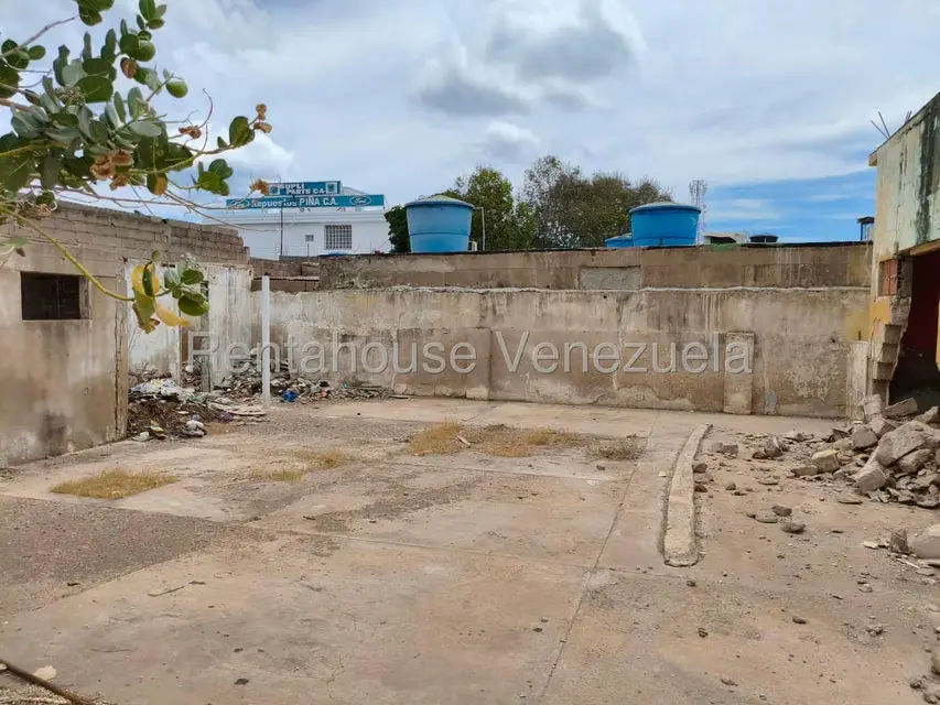 Terreno (Comercial) en Venta en Centro, Falcon - 15