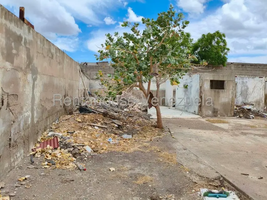 Terreno (Comercial) en Venta en Centro, Falcon - 17