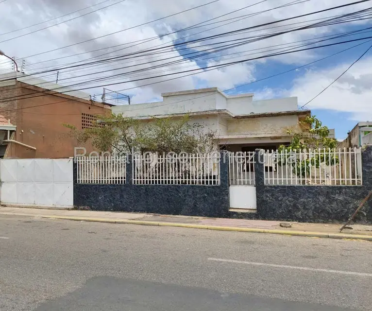 Terreno (Comercial) en Venta en Centro, Falcon - 3