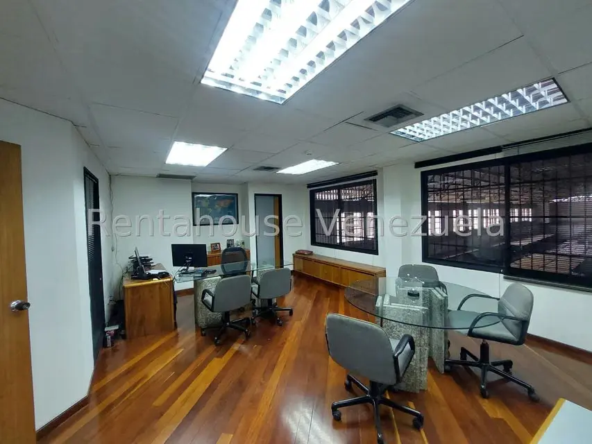 Comercial (Edificio) en Venta en Guarenas, Miranda - 33