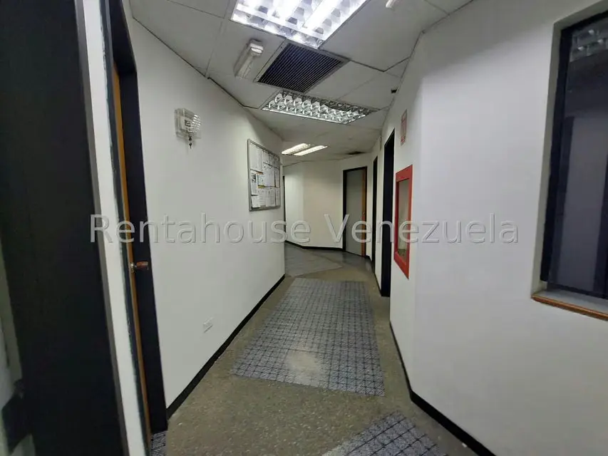 Comercial (Edificio) en Venta en Guarenas, Miranda - 37