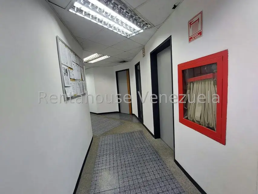 Comercial (Edificio) en Venta en Guarenas, Miranda - 38