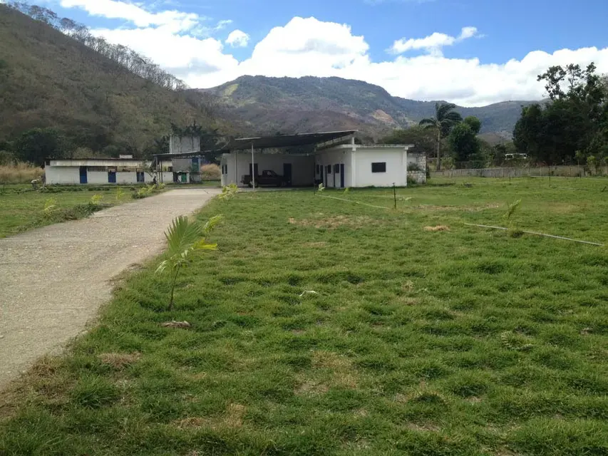 Terreno (Comercial) en Venta en El Manantial, Aragua - 2