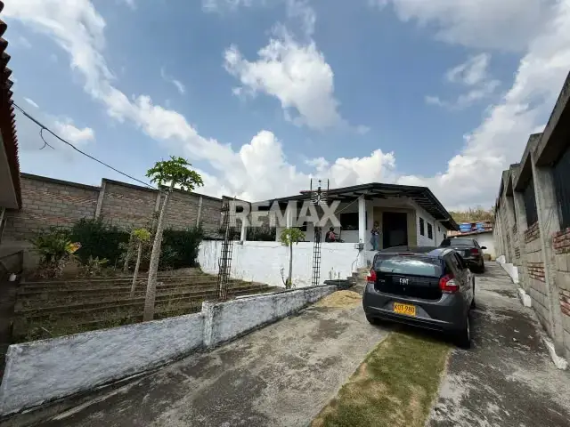 EN VENTA Casa de Campo en Venta en Michelena