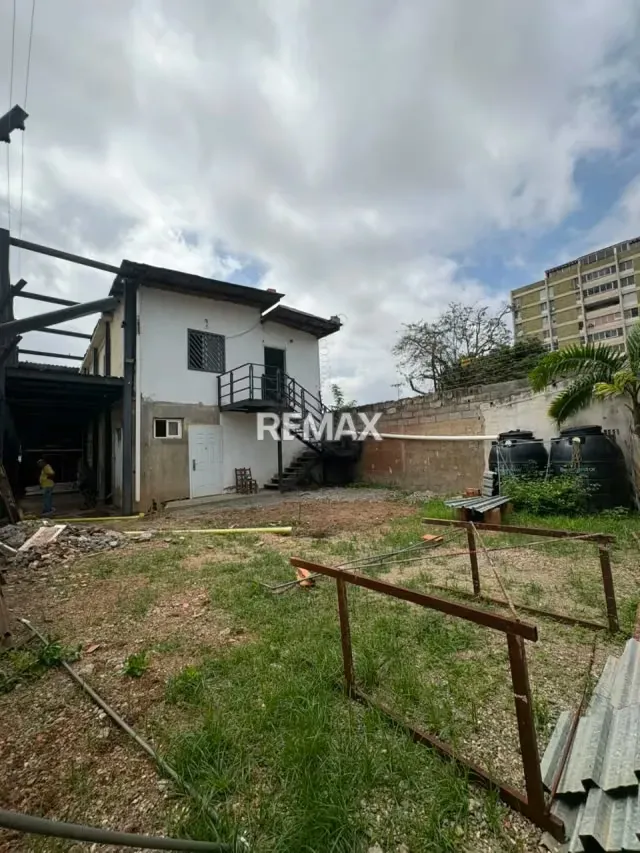 Edificio Comercial en Venta Calle 19A entre Carreras 30 y 31 Zona Centro - Barquisimeto - 17