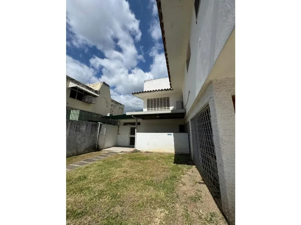 Se vende casa comercial 676.15m² 20h/6b/10p Chuao - 5